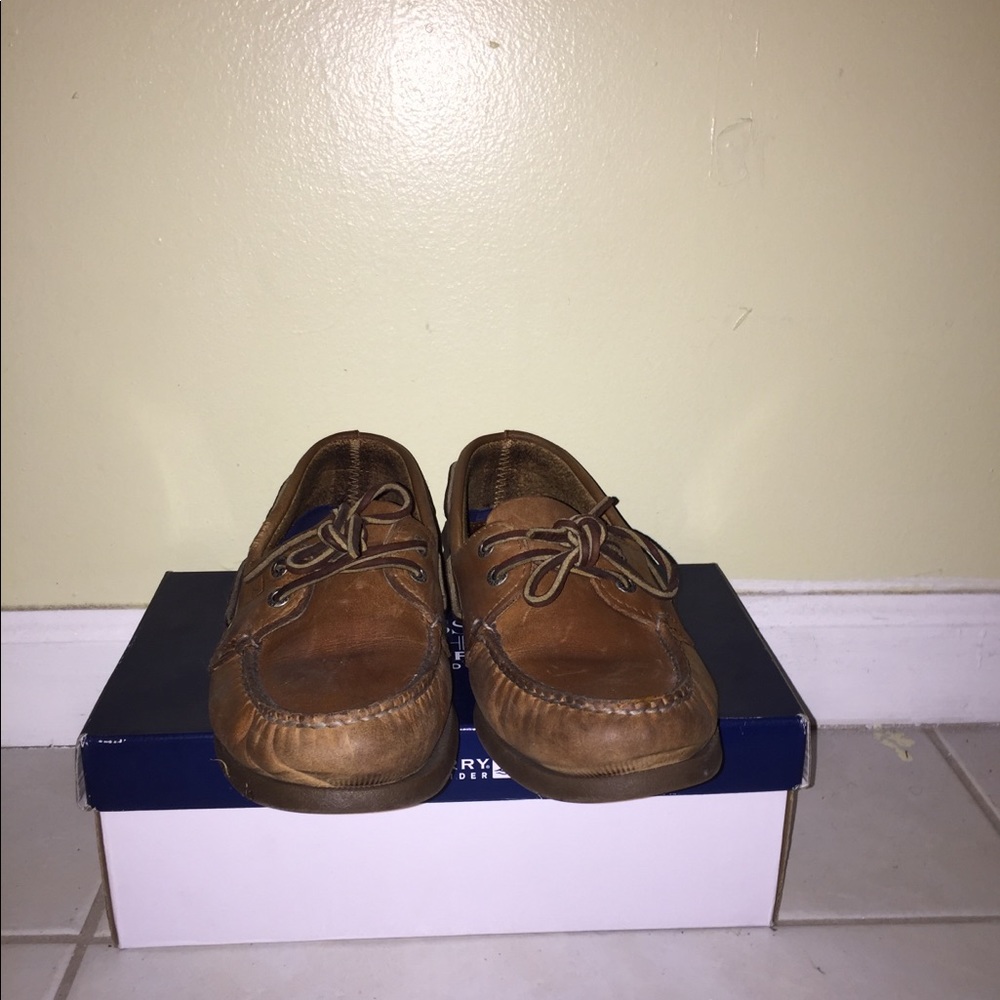 Tan sperrys - Picture 2 of 4